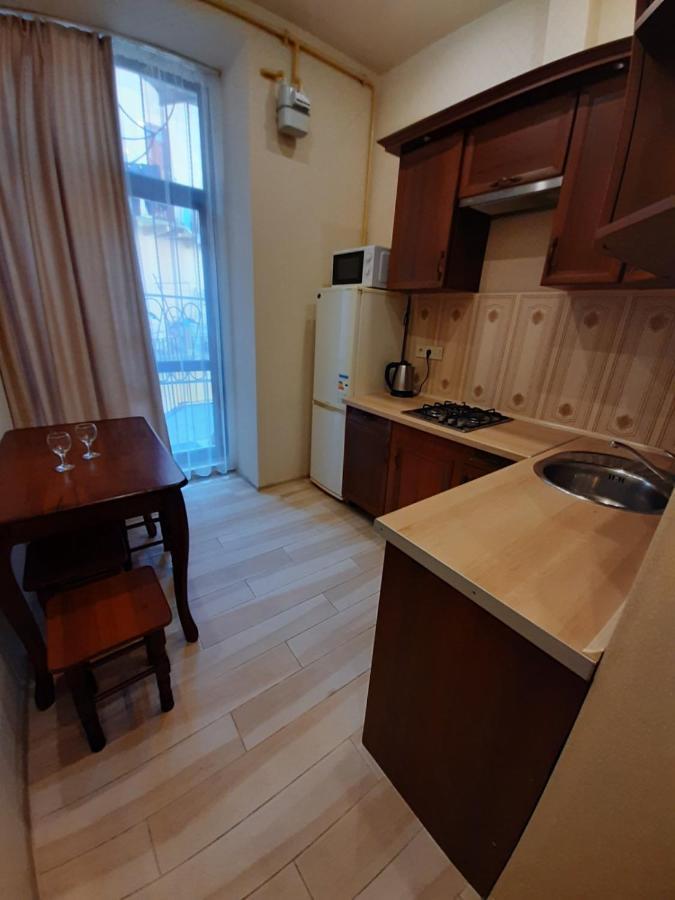 Apartment On Kulisha 41 Львів Екстер'єр фото